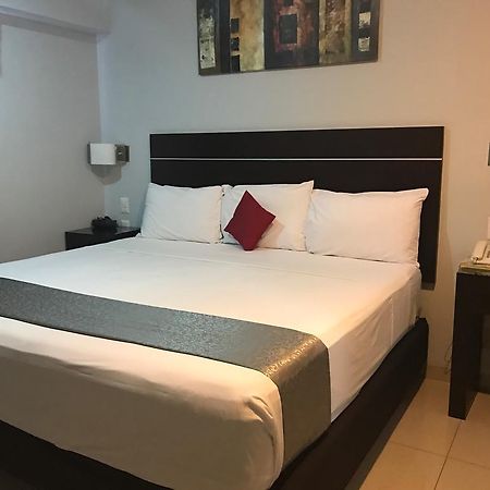 Real Avenida Hotel Tuxtla Gutierrez Bagian luar foto