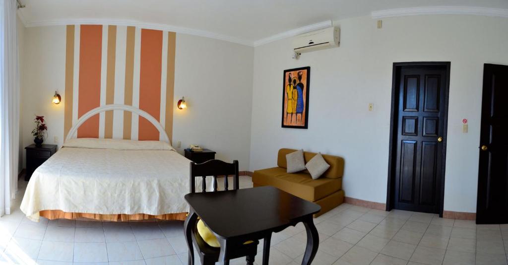 Real Avenida Hotel Tuxtla Gutierrez Ruang foto
