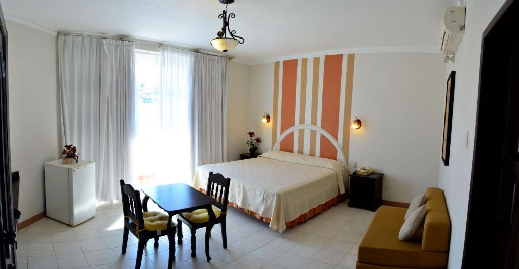 Real Avenida Hotel Tuxtla Gutierrez Ruang foto