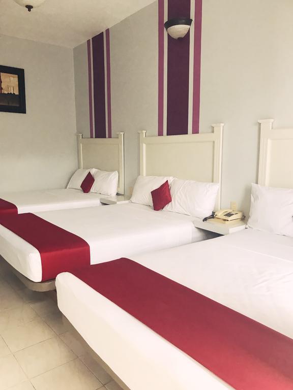 Real Avenida Hotel Tuxtla Gutierrez Bagian luar foto
