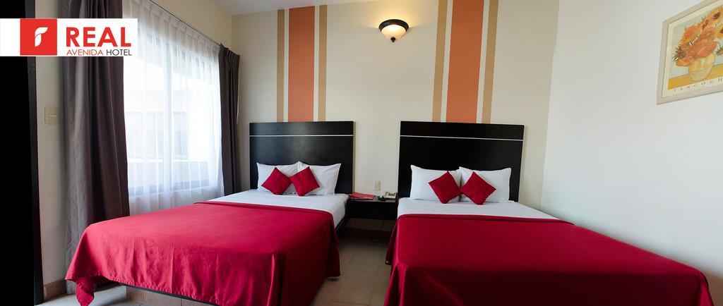Real Avenida Hotel Tuxtla Gutierrez Bagian luar foto